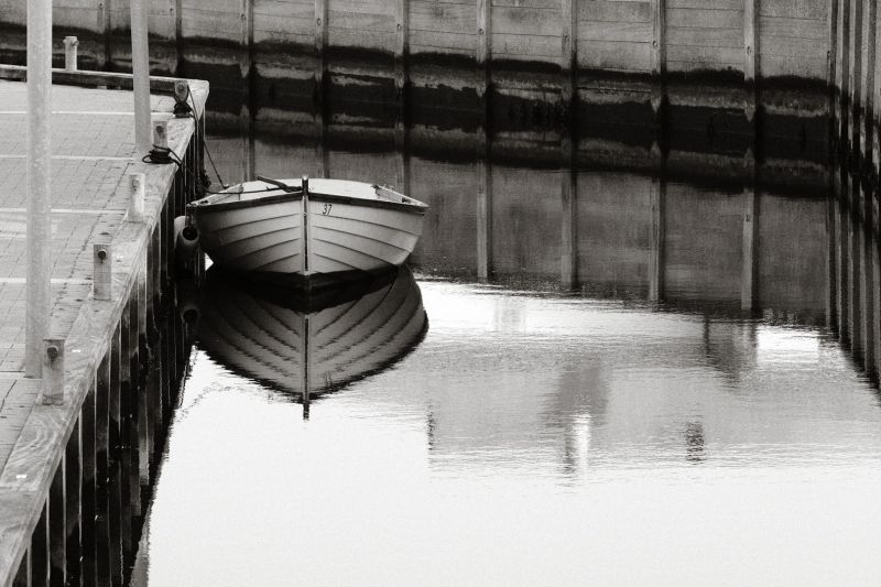 m3018 sten giilsgaard boat in canal