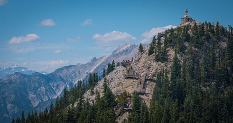 s1001a liselottehansen canada sulphur mountain