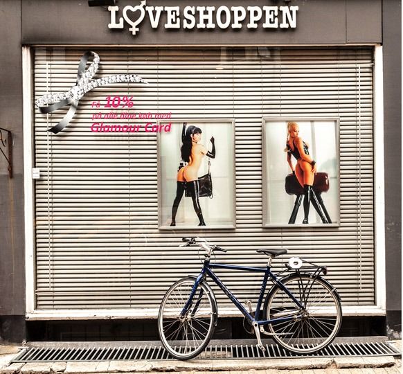t6002   nielsholmgaard   loveshoppen