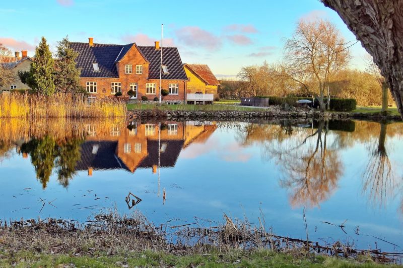 t8201 alfred zimmermann annonym  arkitektur paa taasinge